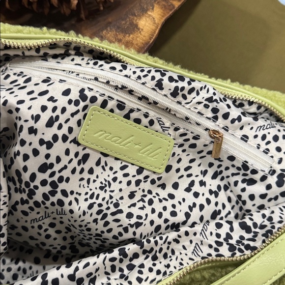 Anthropology mali + lili Green Sherpa Crossbody Bag NWOT - Picture 10 of 12